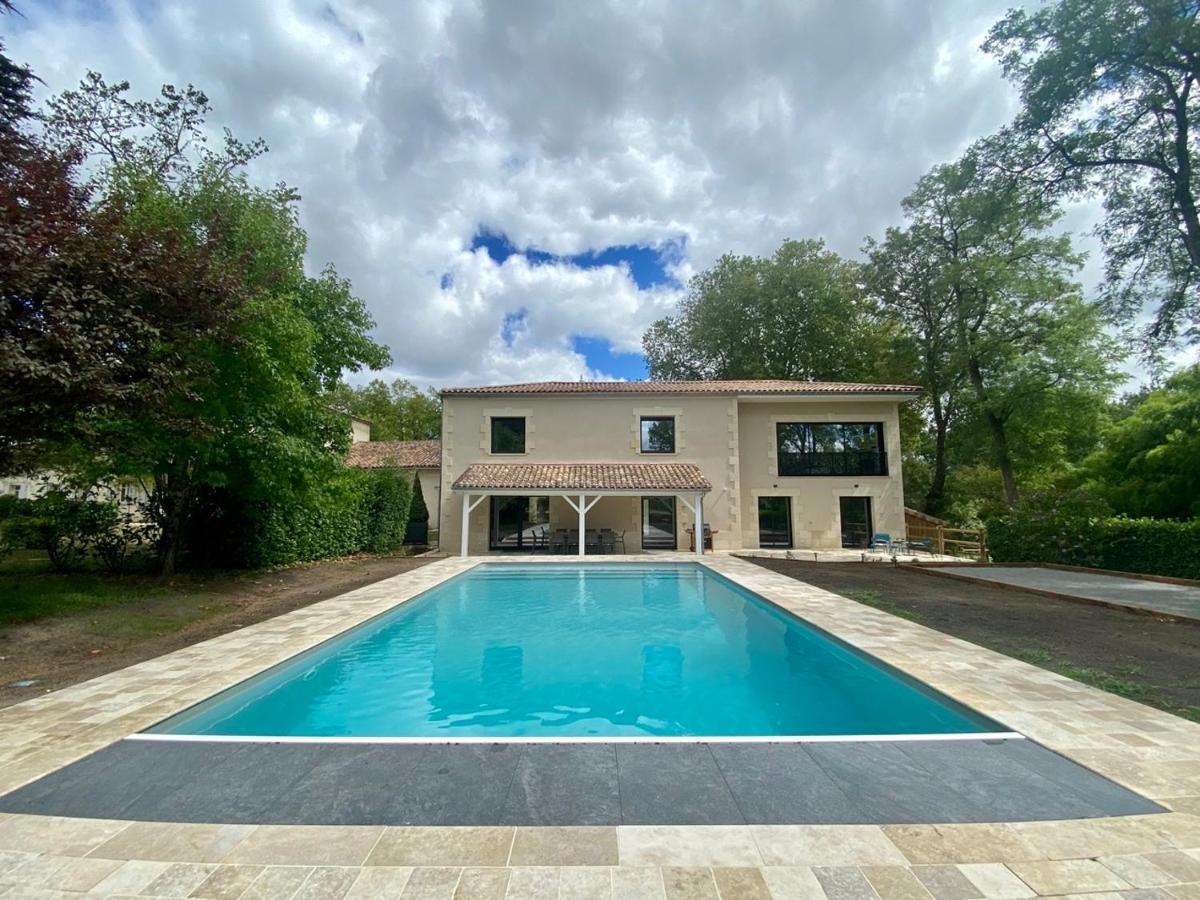 Vérac La Maison L'Eperon, Stylish 5 Star Villa Surrounded By Vineyard Near Saint Emilion מראה חיצוני תמונה