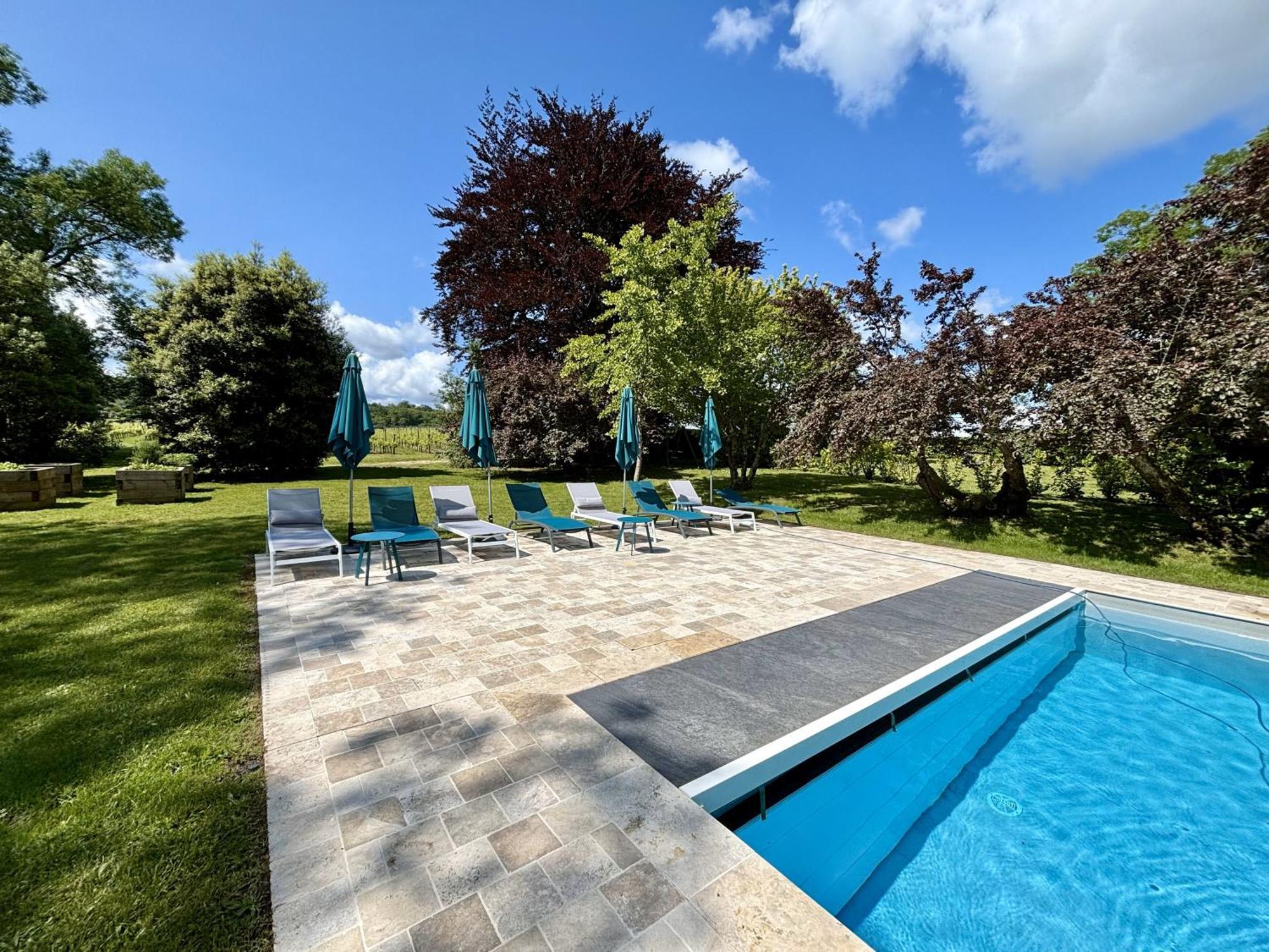 Vérac La Maison L'Eperon, Stylish 5 Star Villa Surrounded By Vineyard Near Saint Emilion מראה חיצוני תמונה