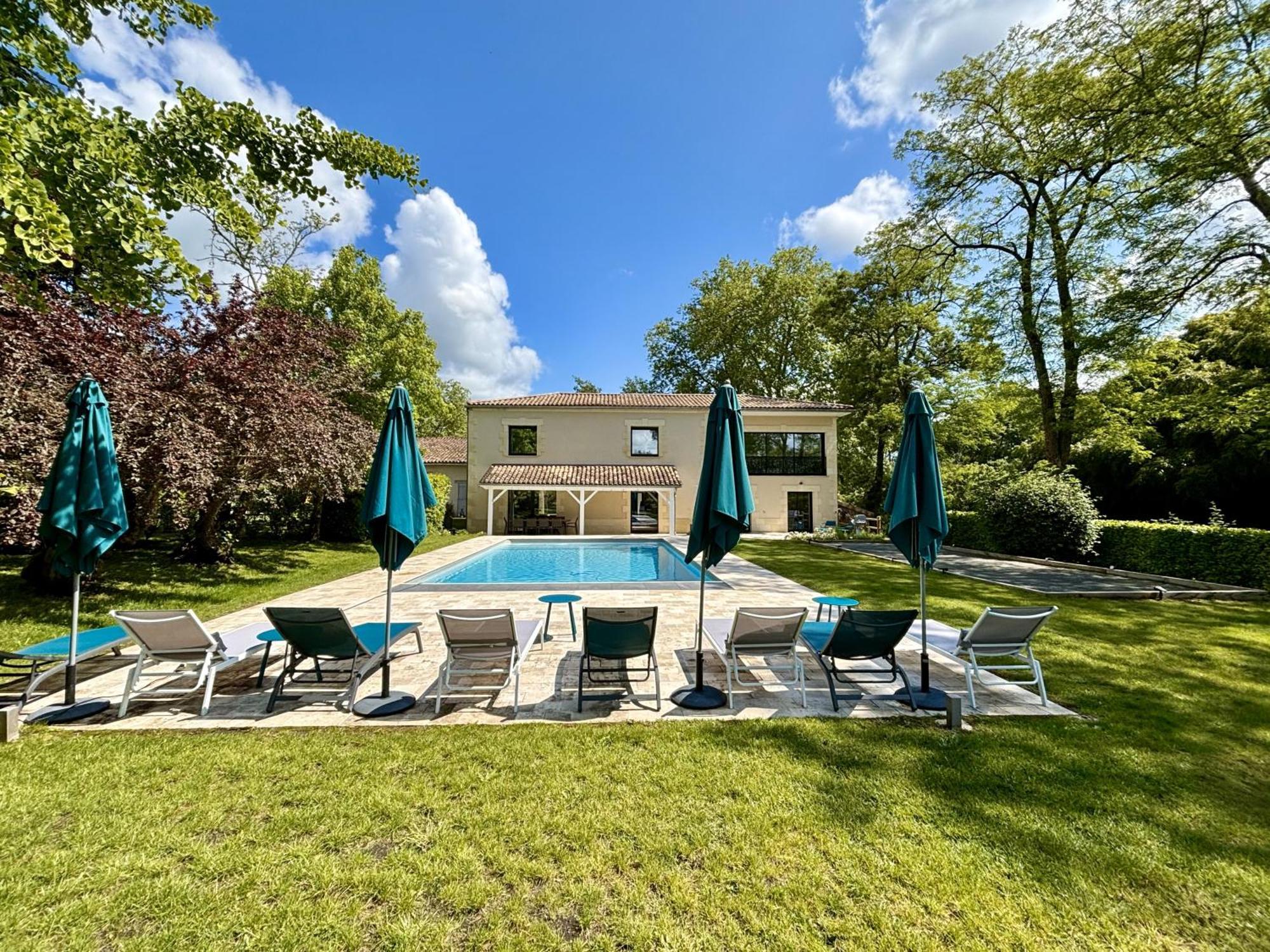 Vérac La Maison L'Eperon, Stylish 5 Star Villa Surrounded By Vineyard Near Saint Emilion מראה חיצוני תמונה
